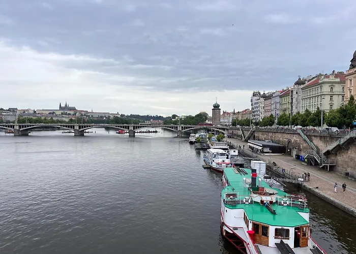 Comfortable And Cosy A Few Steps From Dancing House And Naplavka Dance *