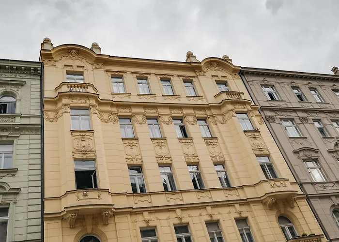 Comfortable And Cosy A Few Steps From Dancing House And Naplavka Dance *