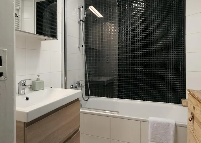 Comfortable And Cosy A Few Steps From Dancing House And Naplavka Dance * Prag
