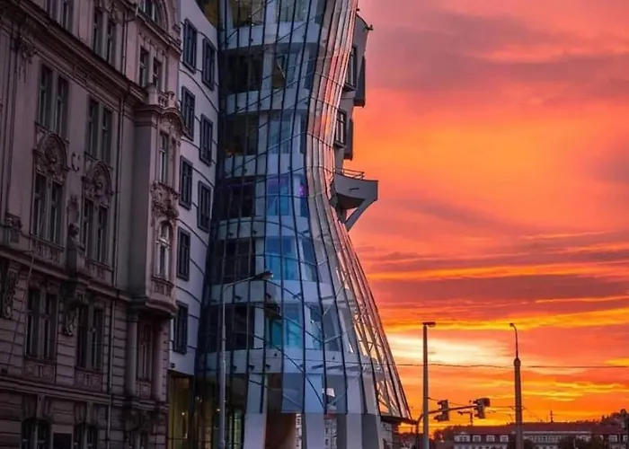 Comfortable And Cosy A Few Steps From Dancing House And Naplavka Dance * Prag
