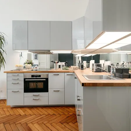 Comfortable And Cosy A Few Steps From Dancing House And Naplavka Dance Апартаменты *