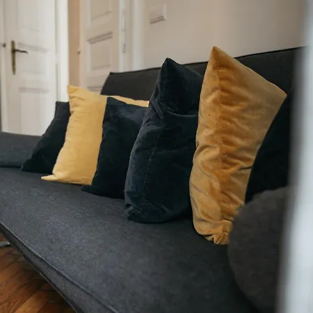 Comfortable And Cosy A Few Steps From Dancing House And Naplavka Dance Apartman