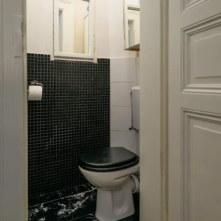 Apartment Comfortable And Cosy A Few Steps From Dancing House And Naplavka Dance *