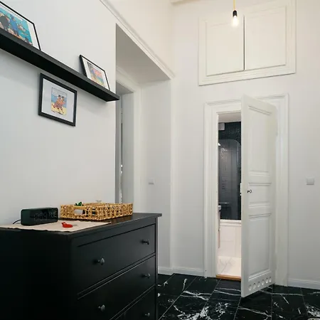 Apartment Comfortable And Cosy A Few Steps From Dancing House And Naplavka Dance